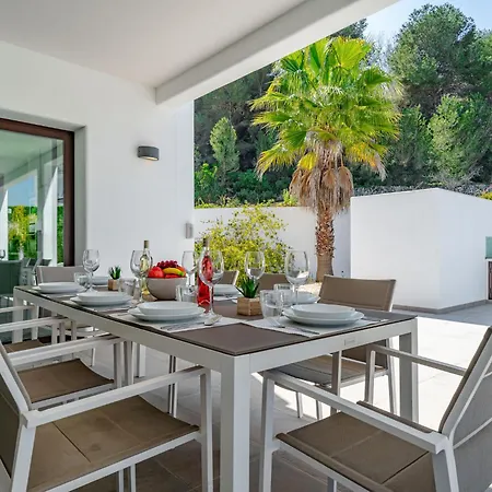 Xicoria By Interhome