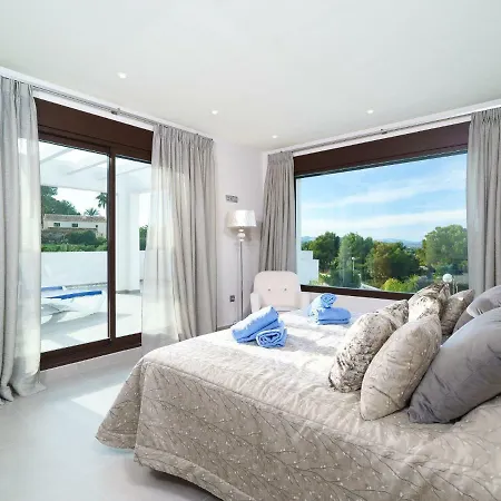 Xicoria By Interhome *