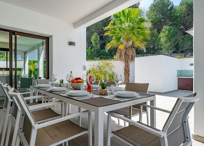 Xicoria By Interhome