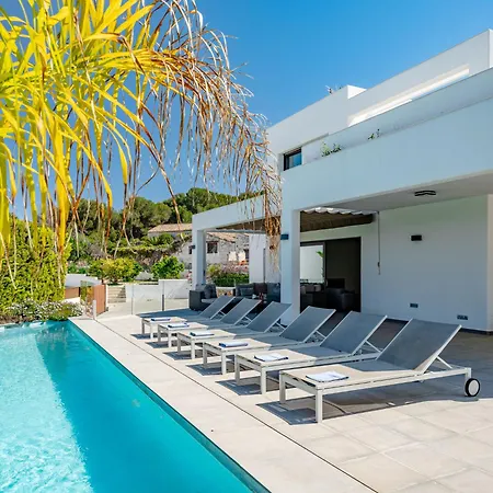Xicoria By Interhome