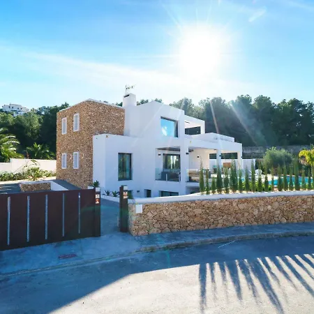Xicoria By Interhome