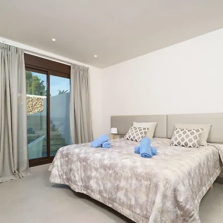 Xicoria By Interhome