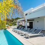 Xicoria By Interhome